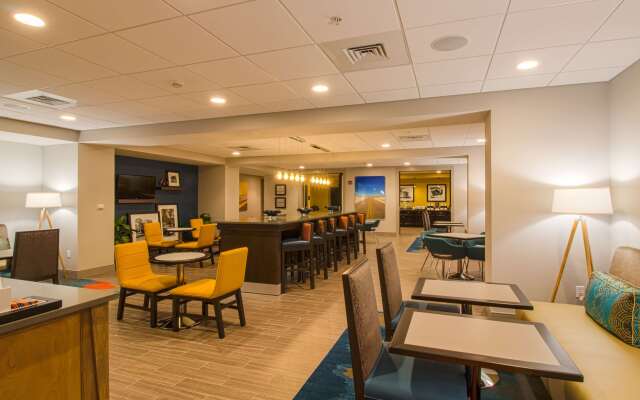 Hampton Inn Crestview South  I-10