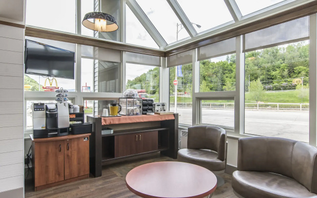 Econo Lodge La Malbaie