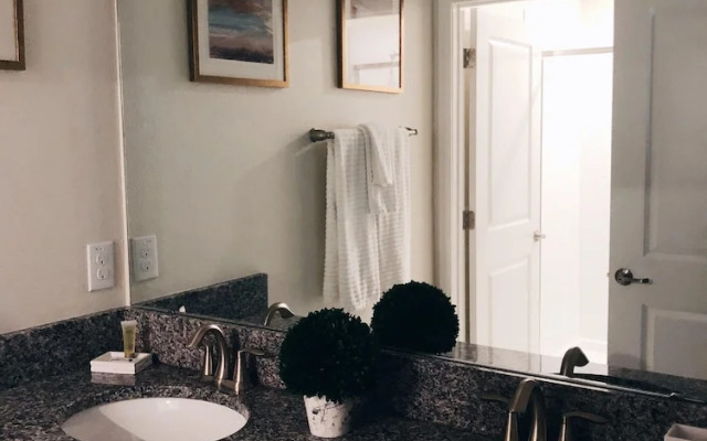 1556 PD - Poolside Bliss: Enchanted 4BR Townhome