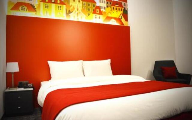 35 Rooms