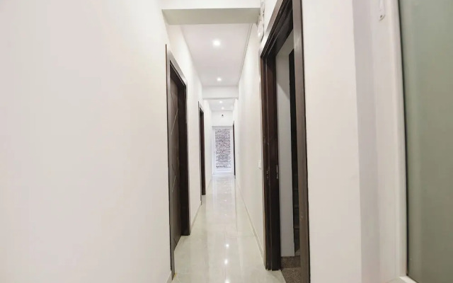 Fabhotel Black Pepper