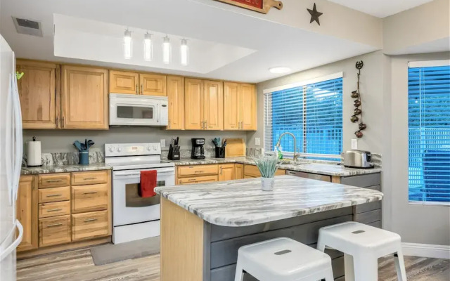 Rusty Spur by BlueBarrel Homes