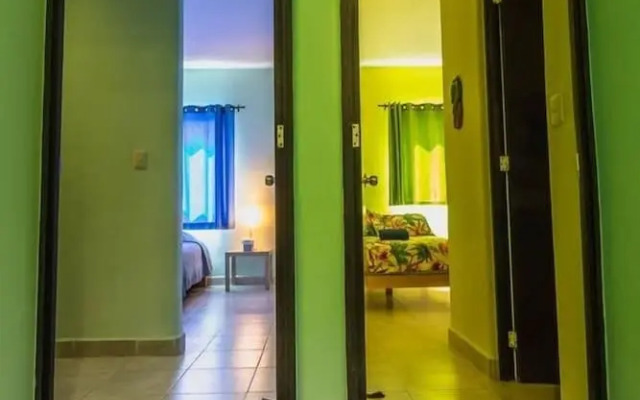 2 BR, Best Downtown Location, Sleeps 6!