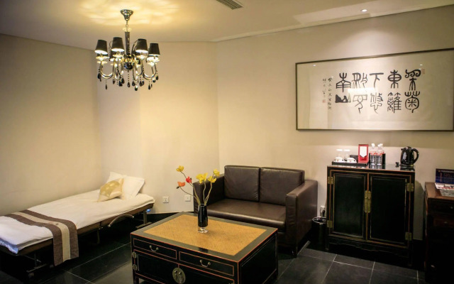 Shichahai Sandalwood Boutique Hotel