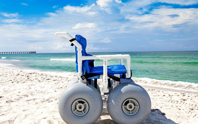 Holiday Inn Express & Suites Panama City Beach - Beachfront by IHG