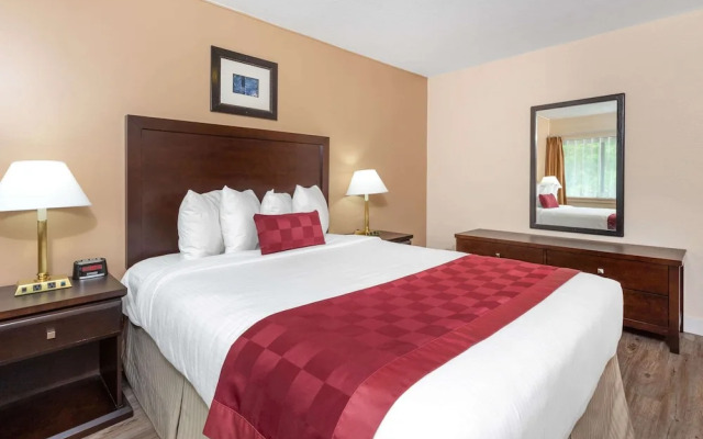 Ramada Coquitlam