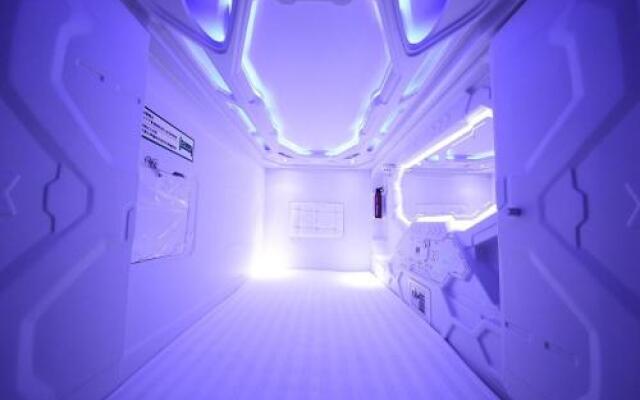 Harbin Longmen Capsule Youth Hostel