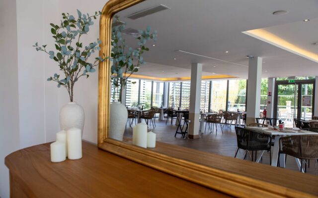 Zenitude Hotel la Valadière, an Ascend Collection Hotel