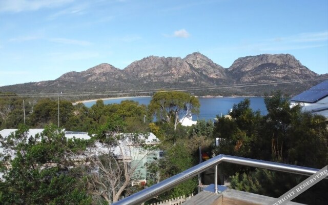 81 On Freycinet