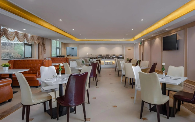 Vienna Hotel (Liupanshui Shuicheng Ancient Town)