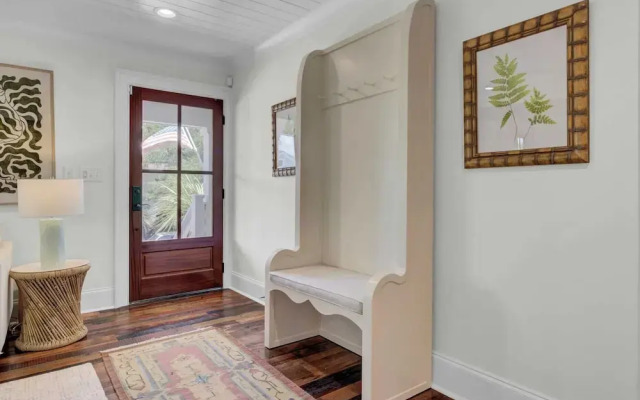Be a Sullivans Local! 1307 Cove Avenue by Avantstay Pool + Outdoor Living
