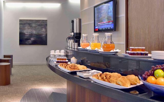 Novotel Montreal Aeroport