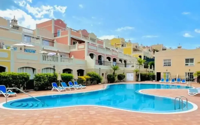 Enjoy 1 BR Palm Mar Next to Pool