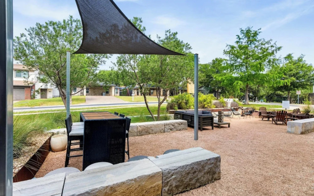 Rare 2BR in Prime Location