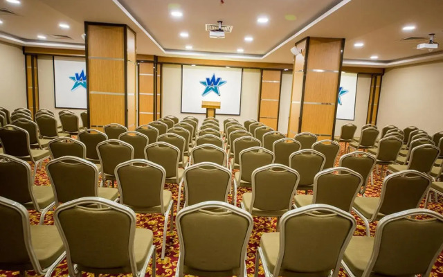 White Star Hotel