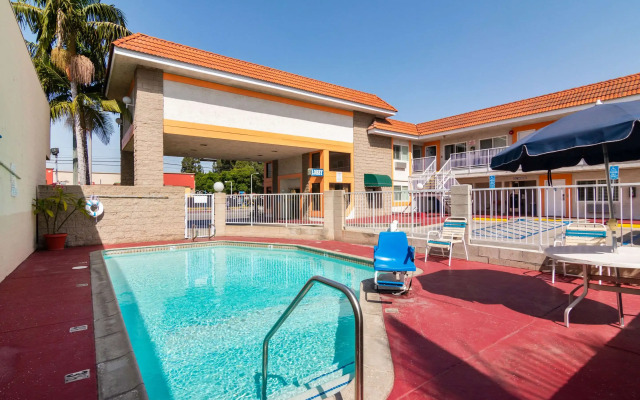 Rodeway Inn Artesia Cerritos