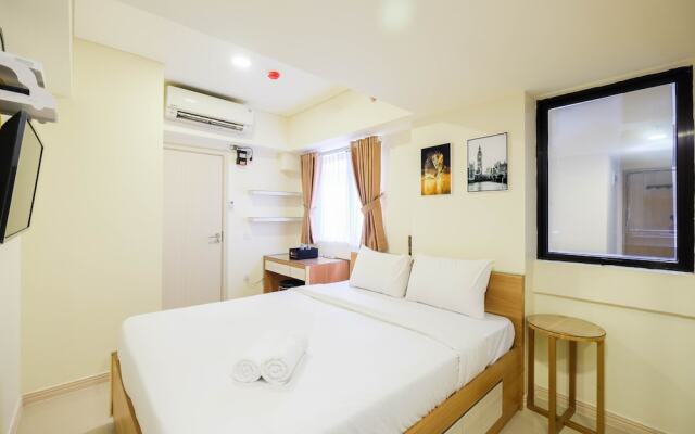 Comfy And Homey Studio Room At Meikarta Apartment