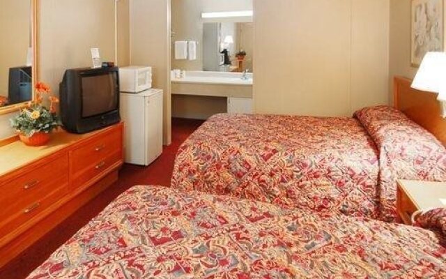 Econo Lodge University Arena