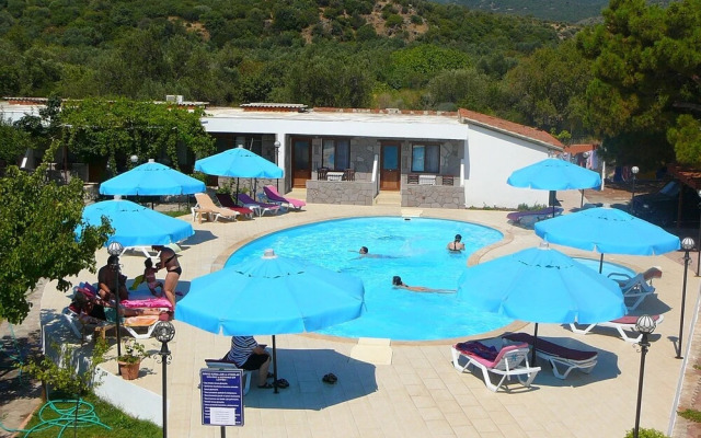 Assos Kadırga Otel