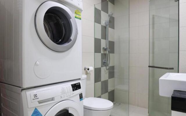 Three28 Tun Razak By Widebed