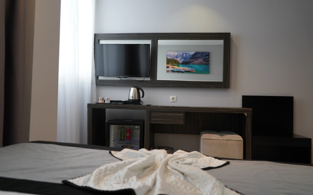 Pasaport Pier Hotel