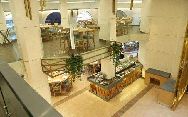 Serenada Golden Palace - Boutique Hotel