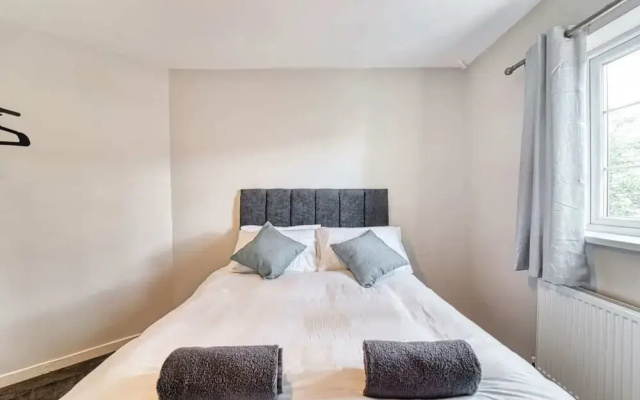 Host Stay Birches Barn