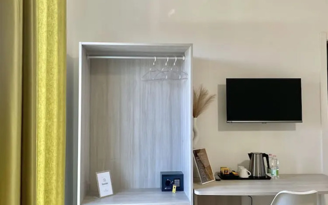 Greco Rooms