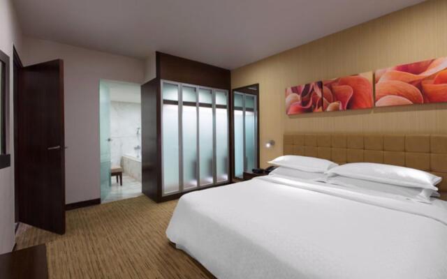 Four Points by Sheraton Hotel & Serviced Apartments, Pune