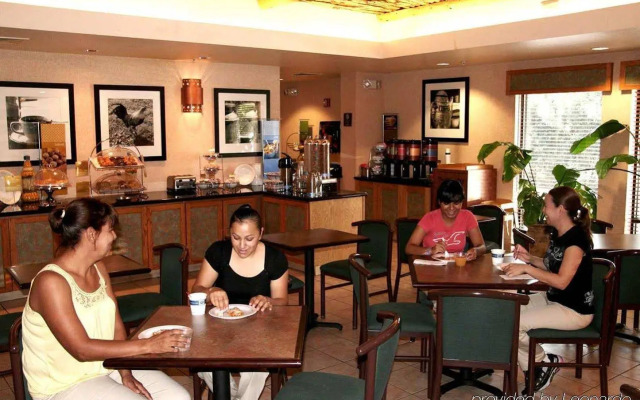 Hyatt Place Tucson – Central