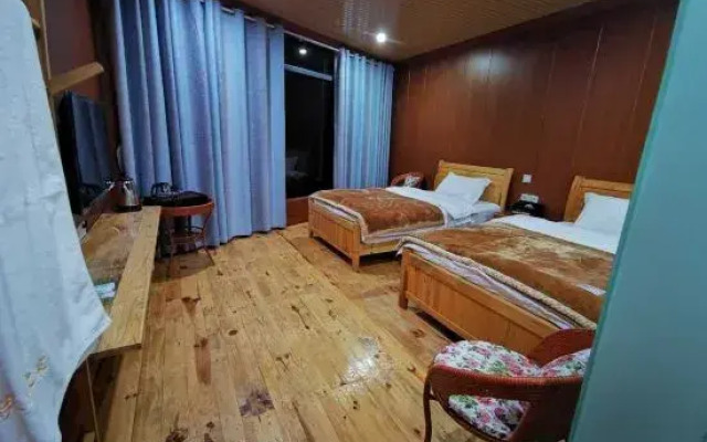 Xiaoluo Ha'ni Titian Sheying Zhijia Hostel