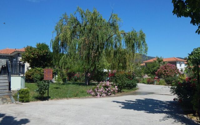 Kaloni village apartments