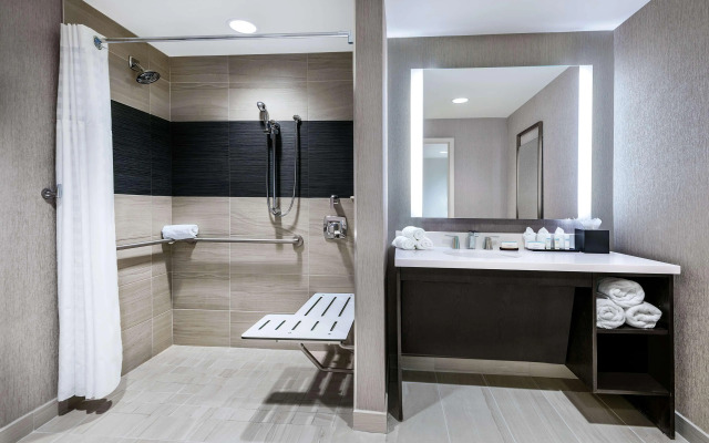 Embassy Suites by Hilton Houston West - Katy