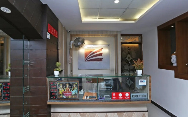 OYO 15382 Hotel Shant Mai