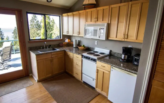 Olympic View Cottage