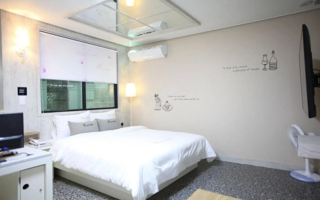 Cheonan Hound Hotel