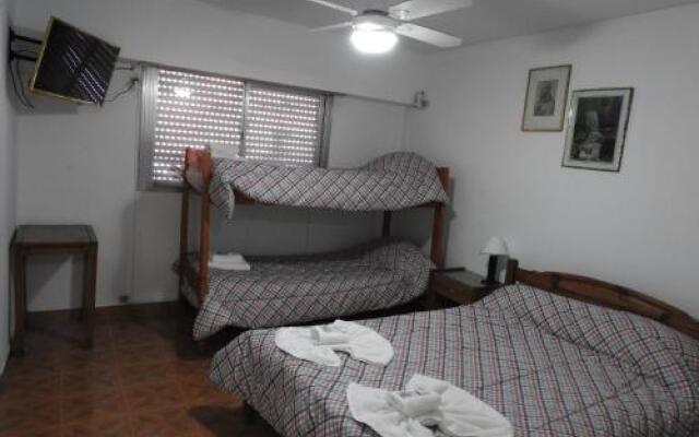 Hotel Tiburones Club