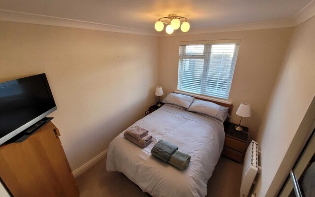 The Mumbles - Bungalow - 2 Bedrooms - Pet Friendly