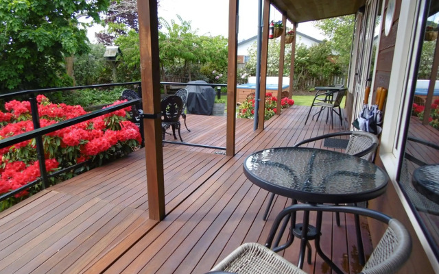 Blue Ridge Studios and Bed & Breakfast
