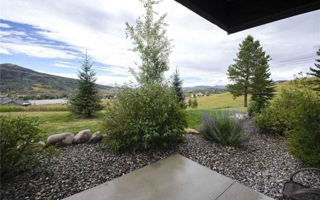 West Condominiums - W3204