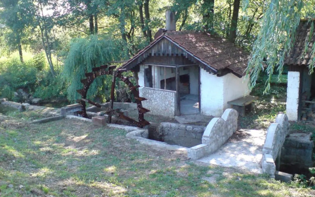 Apartment Licka Vodenica