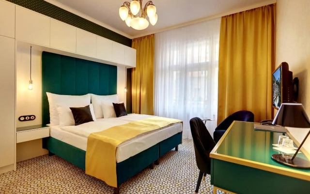 Art Deco WOLKER by ASTORIA Hotel & Medical Spa