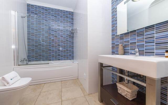 C04 - Pool View 3 Bedroom by DreamAlgarve