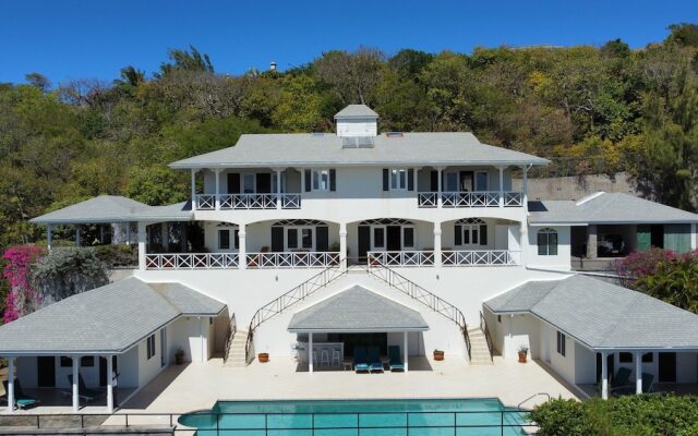 Zephyr Hill - 2 Bedroom Villa With awe Inspiring Views 2 Villa by Redawning