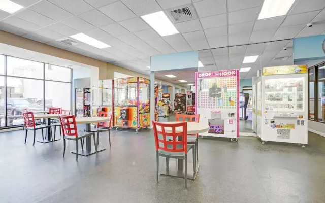 Sand Dunes Tower Suites and Villas