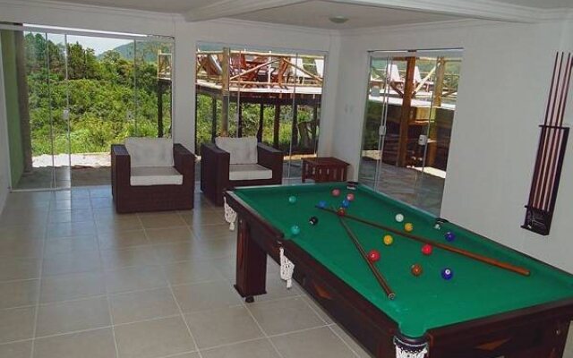 Pousada Penedo House