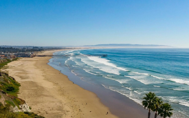 SeaCrest OceanFront Hotel
