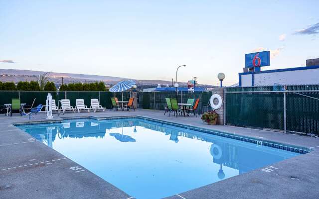 Motel 6 Wenatchee, WA