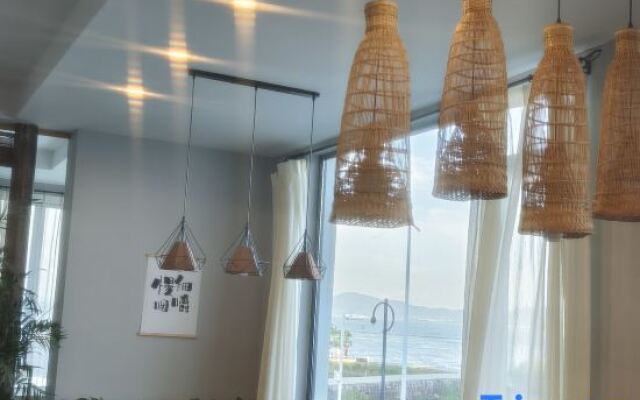 Wutong Banshan Hostel