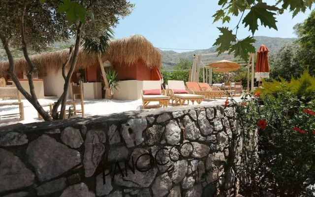 Saranda Butik Hotel